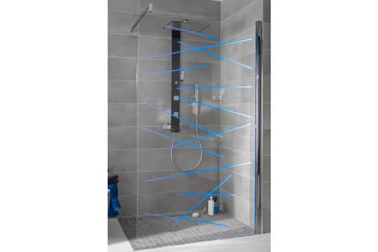 Une douche à l'italienne moderne avec ces leds @Lapeyre Une douche à l'italienne moderne avec ces leds @Lapeyre