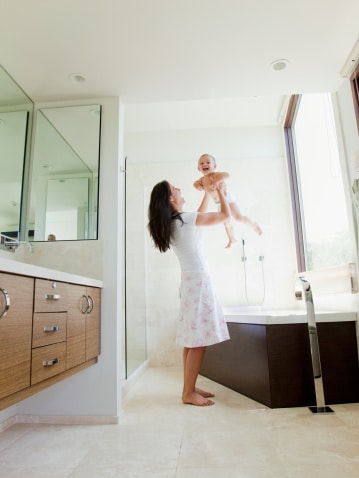 Amenager La Salle De Bain Pour L Arrivee De Bebe Creation Bain Amenager La Salle De Bain Pour L Arrivee De Bebe Creation Bain